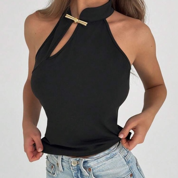 Aloruh Elegant Retro Metal Accessory Versatile Solid Color Halter Neck Tank Top - Picture 4 of 4